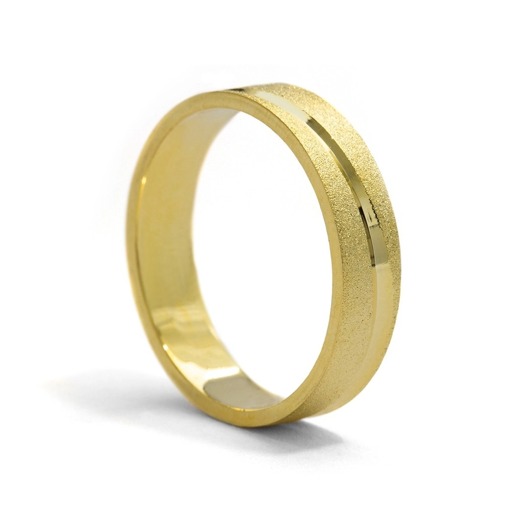 Aliança de Casamento em Ouro 18K Fosca com Friso Ondulado