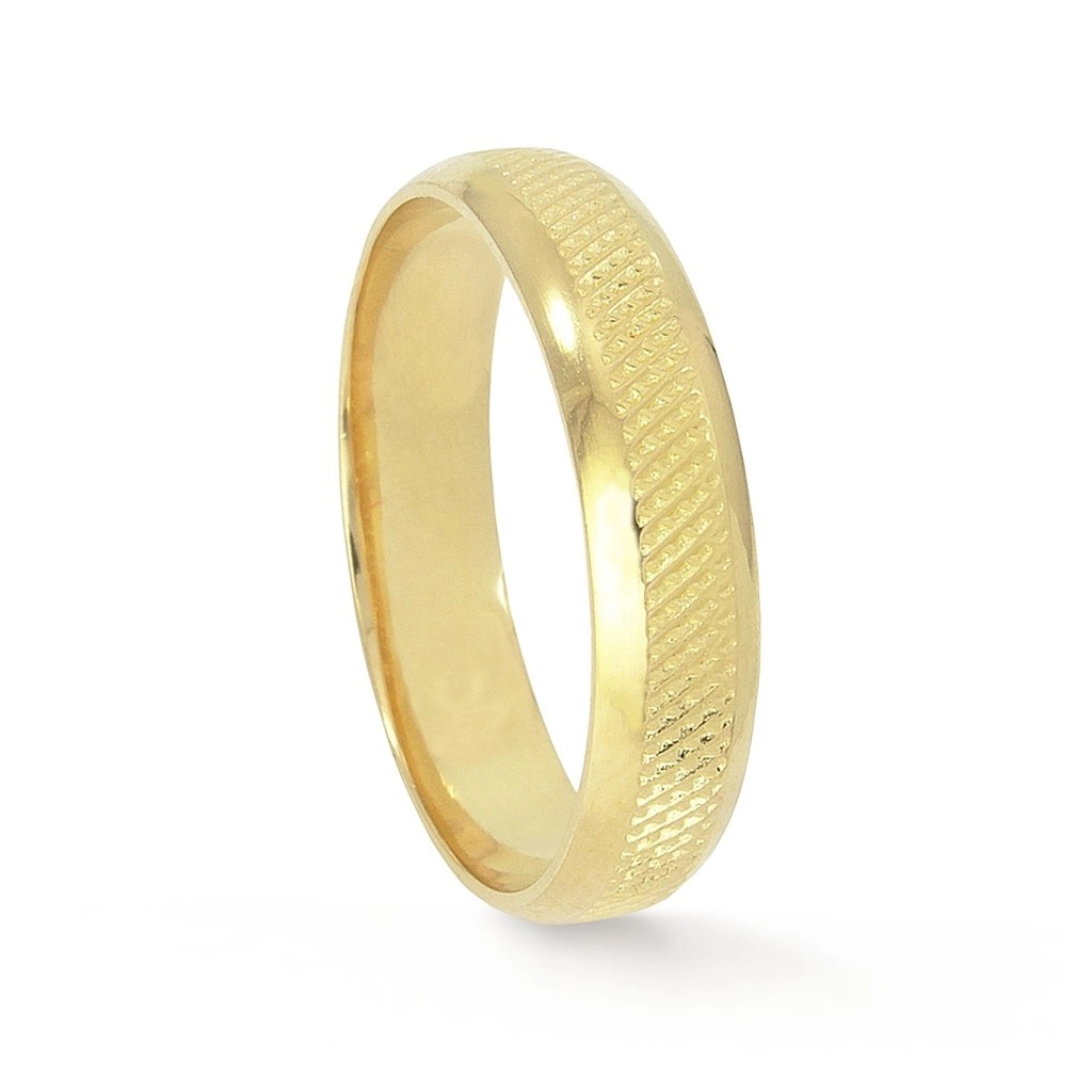 Aliança de Ouro 18K Luxury com Centro Recartilhado