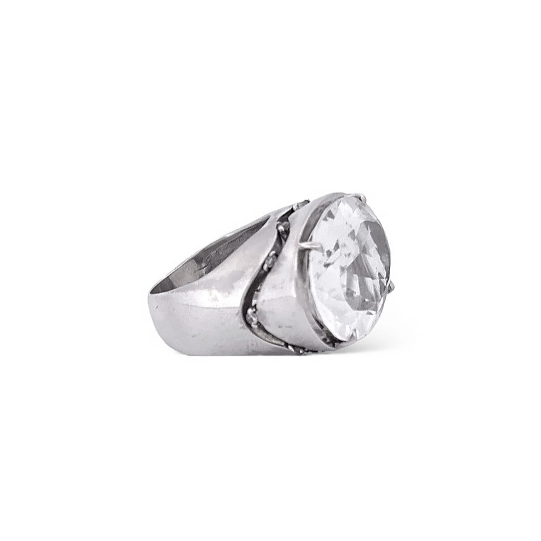 Anel de Prata com Zircônia Cristal Oval
