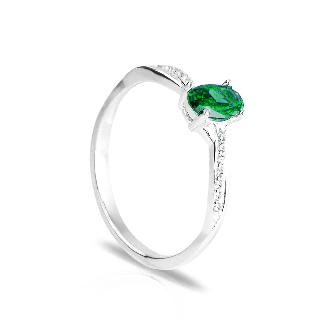 Anel de Prata Trabalhado com Zircônia Esmeralda Oval