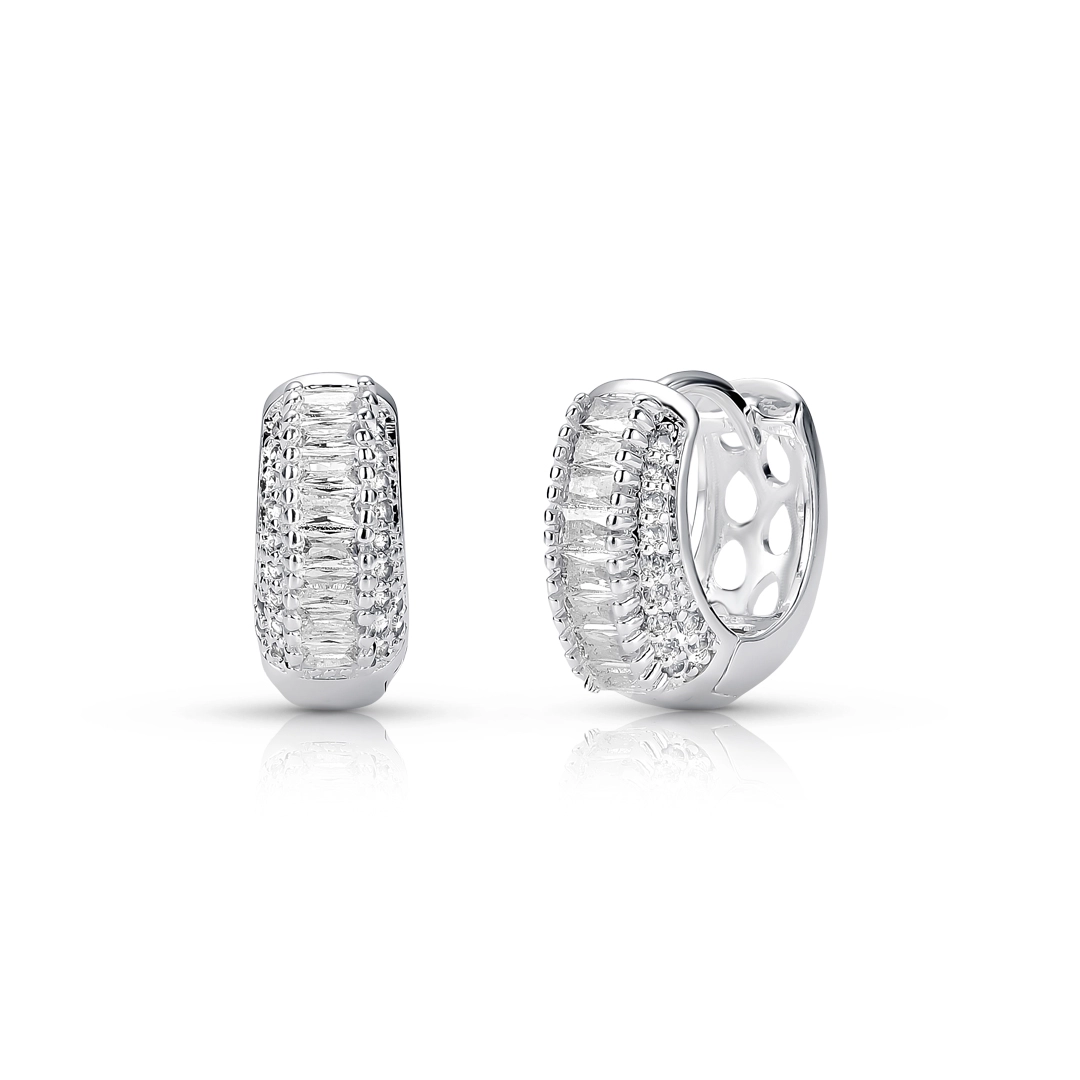 Brinco De Prata Leve Clic Argola com Zircônia Cristal 