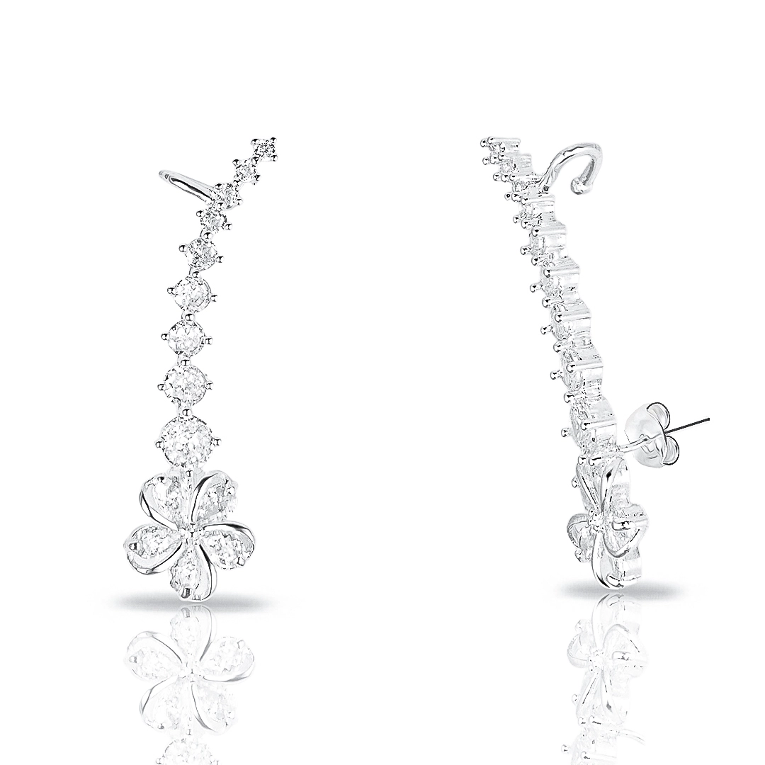 Brinco de Prata Leve Ear Cuff com Flor e Zircônias Cristal