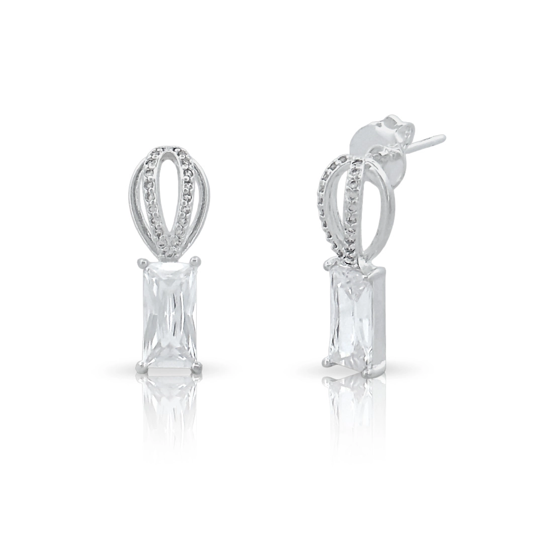 Brinco de Prata Leve Top Vazado Com Zircônias Cristal Quadrada