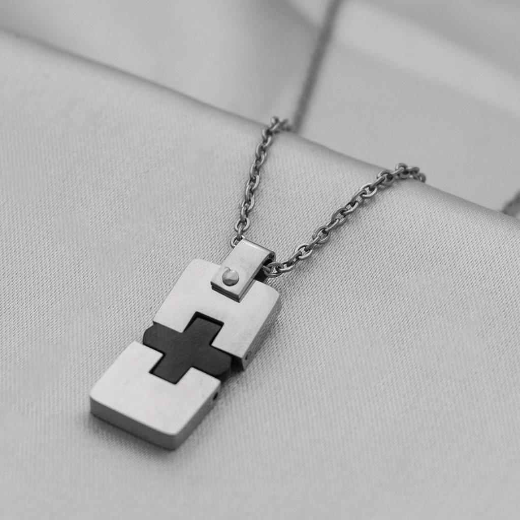 Corrente de Aço com Placa Articulada e Cruz Carbonada